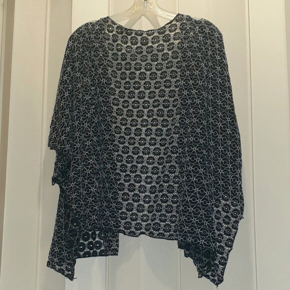 Women's Delicate Black Lace Open Front Cardigan - One Size Fits Most - Intricate - Picture 2 of 6